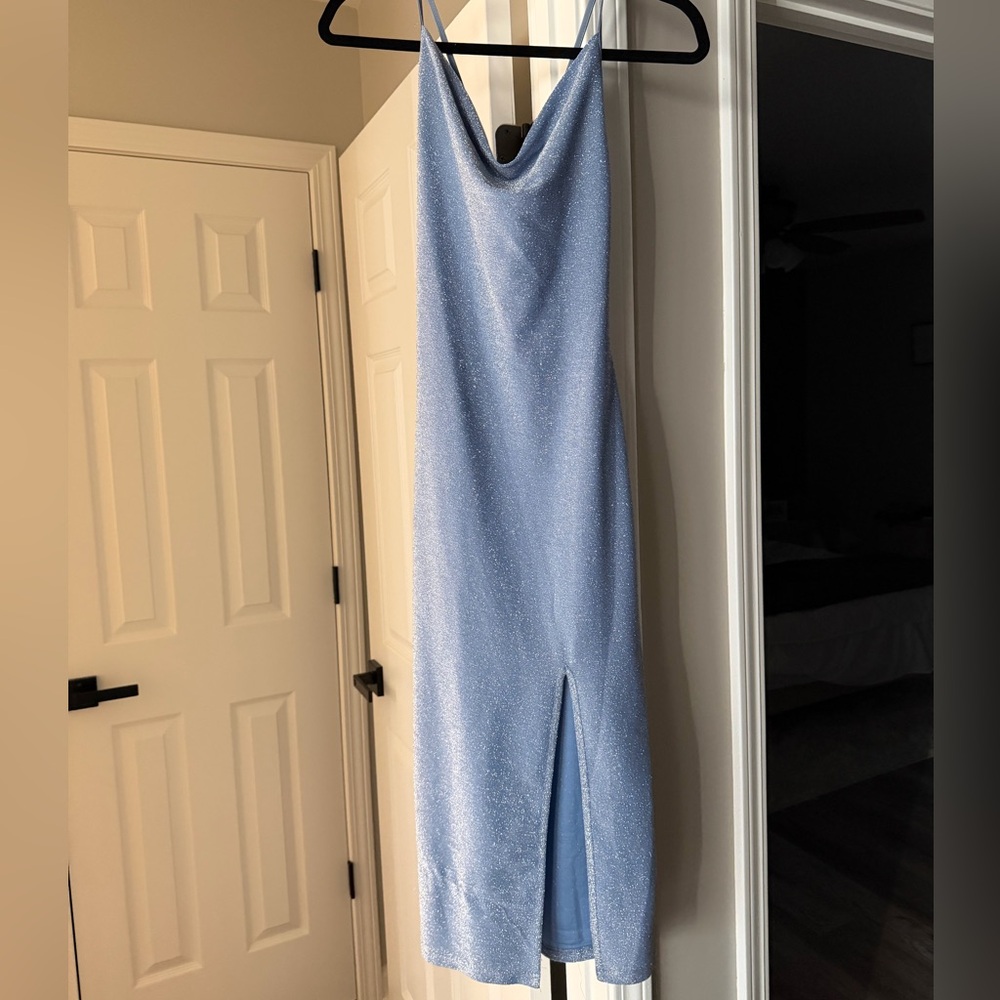 blue dress